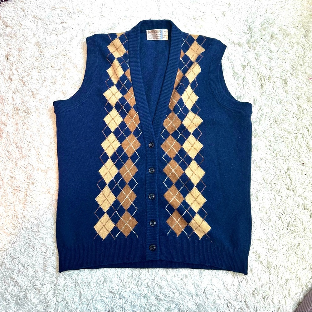 Vintage 70s Jaeger Blue White Tan Argyle V Neck Sweater Vest, Men’s Size L / XL